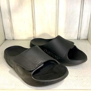 COPY - OOFOS OOahh Sport Flex Slide Recovery Black Sandals W 8/M 6